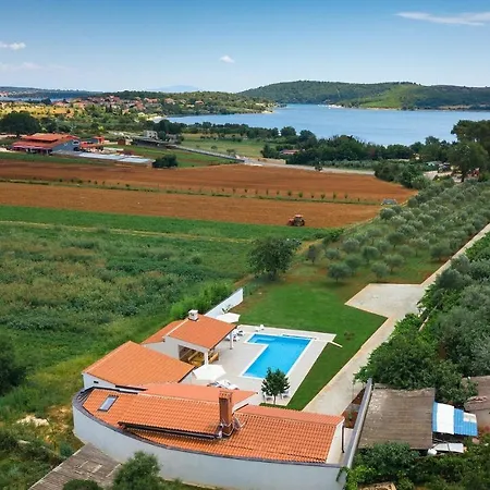 Holiday home Milemanda
